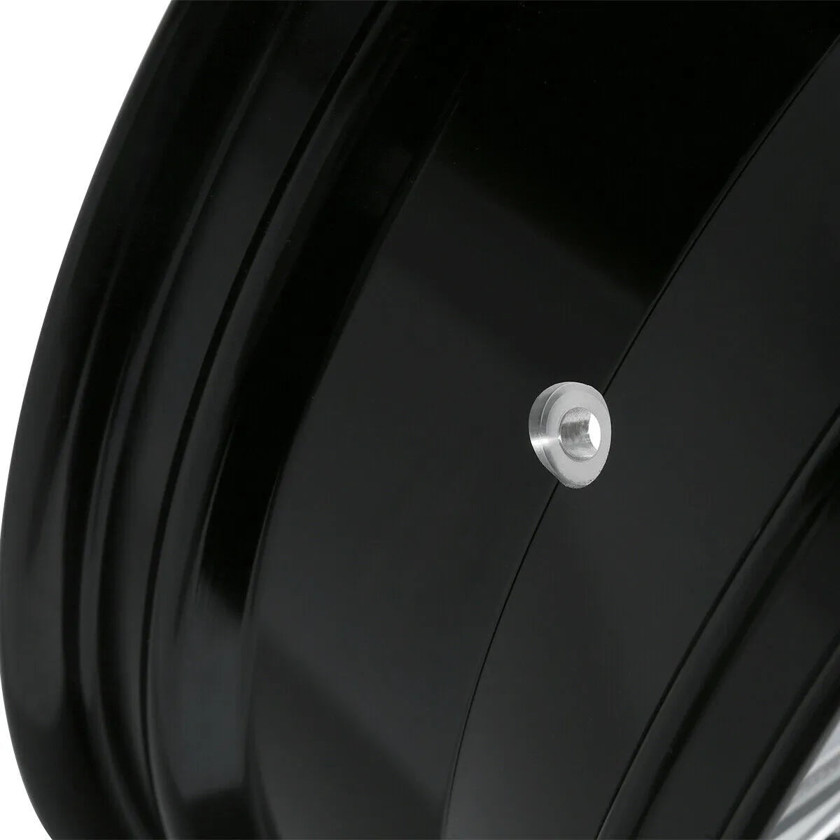 Voodoo Cycle House Custom 18" x 5.5" Rear Wheel with Hub Assembly For Harley-Davidson & Custom Applications Touring Models Non ABS 2009-2020 FLTR/FLHT/FLHR/FLHX